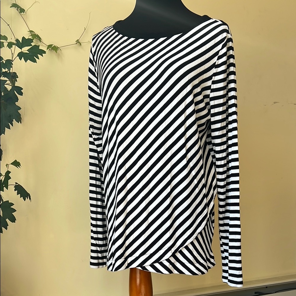 Women’s Sunday Top